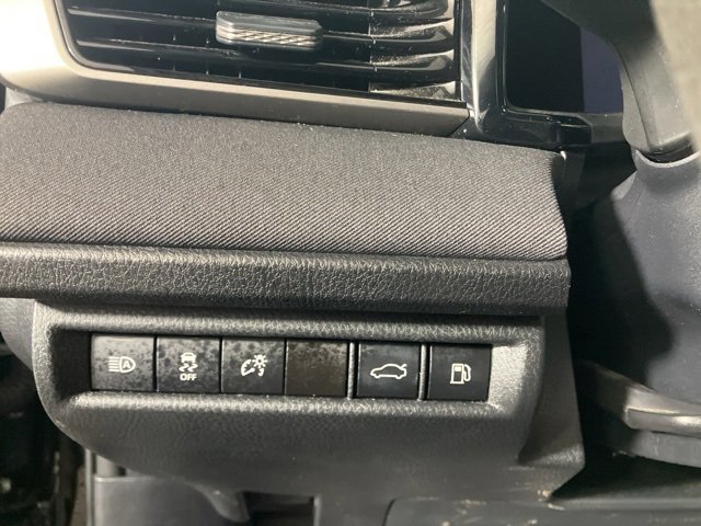 Used 2025 Toyota Camry LE image 8