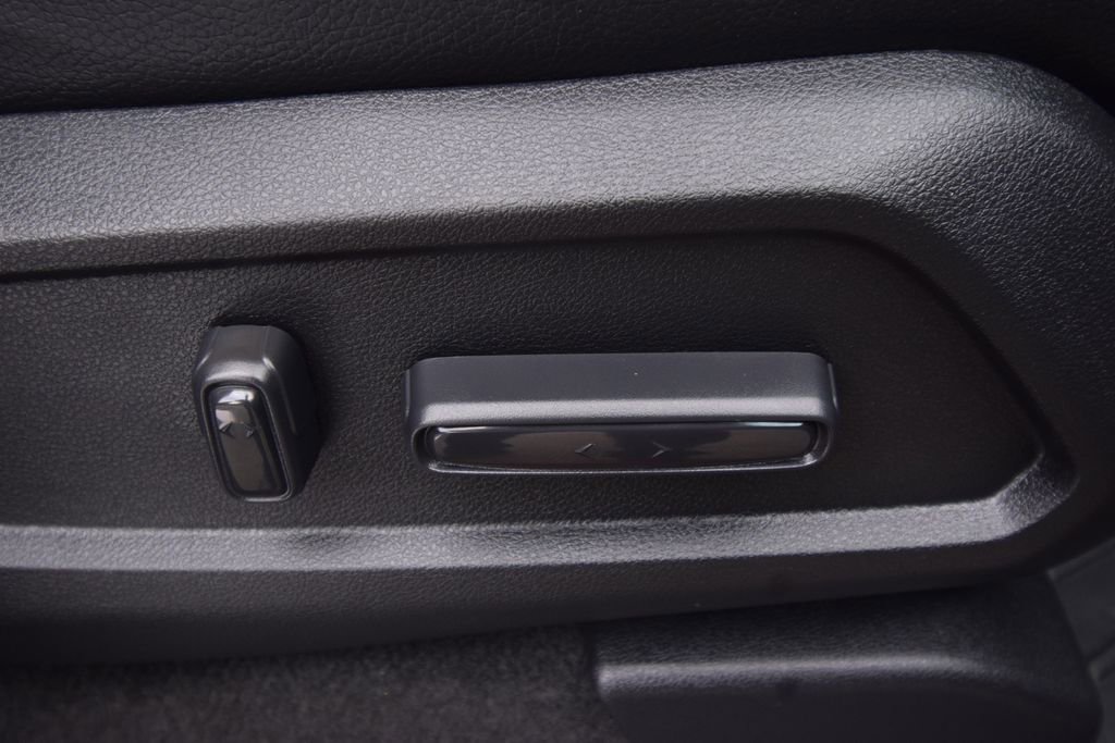 Used 2025 Honda Pilot EX-L image 27