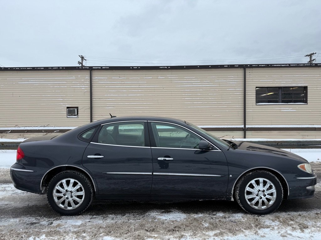 Used 2008 Buick LaCrosse CX image 2