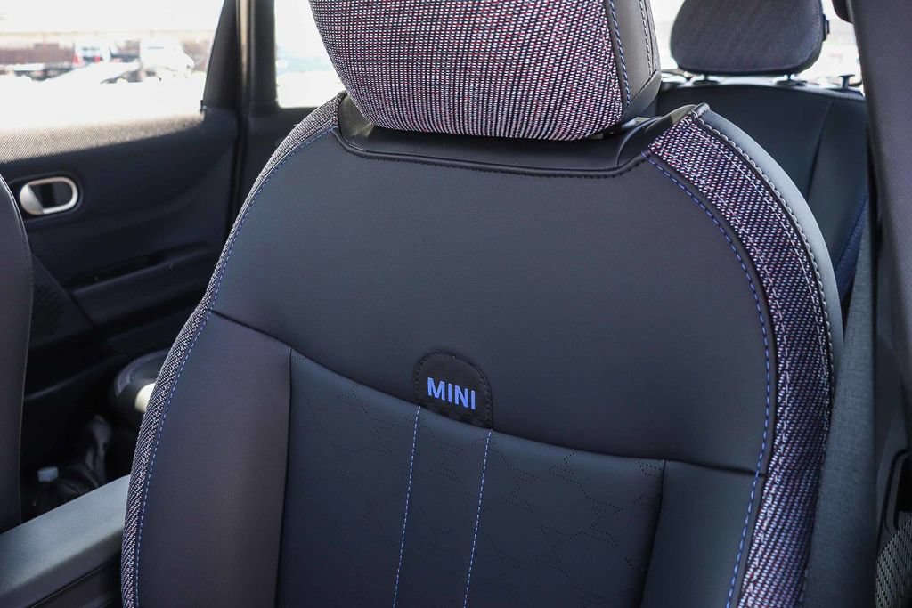 Used 2026 MINI Cooper S FWD image 28