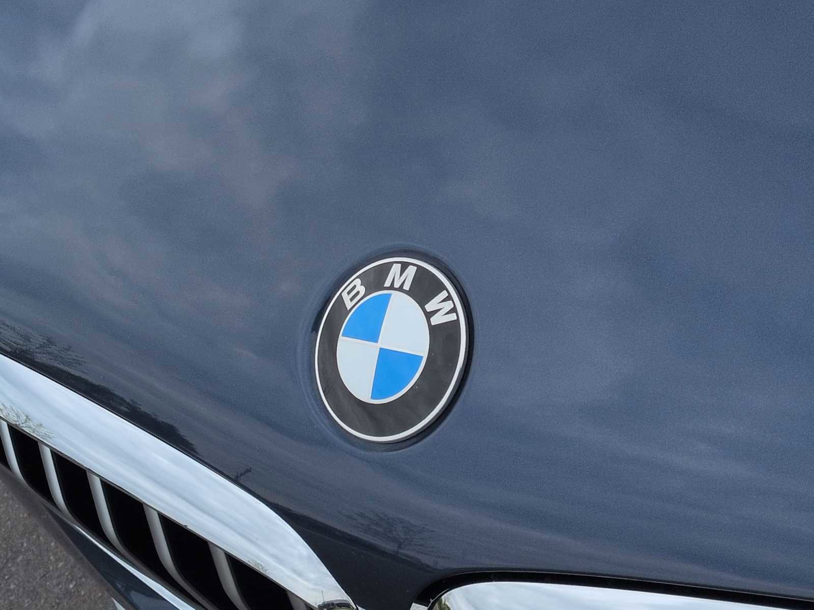 Used 2019 BMW X5 xDrive40i w/ Executive Package AWD/4WD image 12