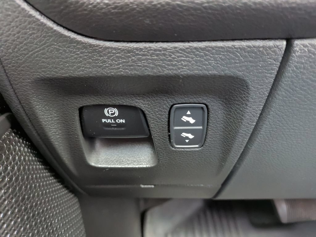 Used 2022 RAM 1500 Big Horn AWD/4WD image 30