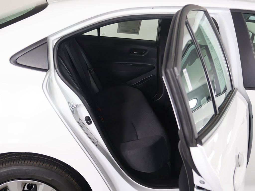 Used 2026 Toyota Corolla LE FWD image 31