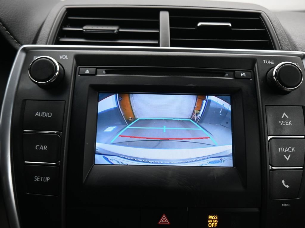 Used 2017 Toyota Camry LE image 17