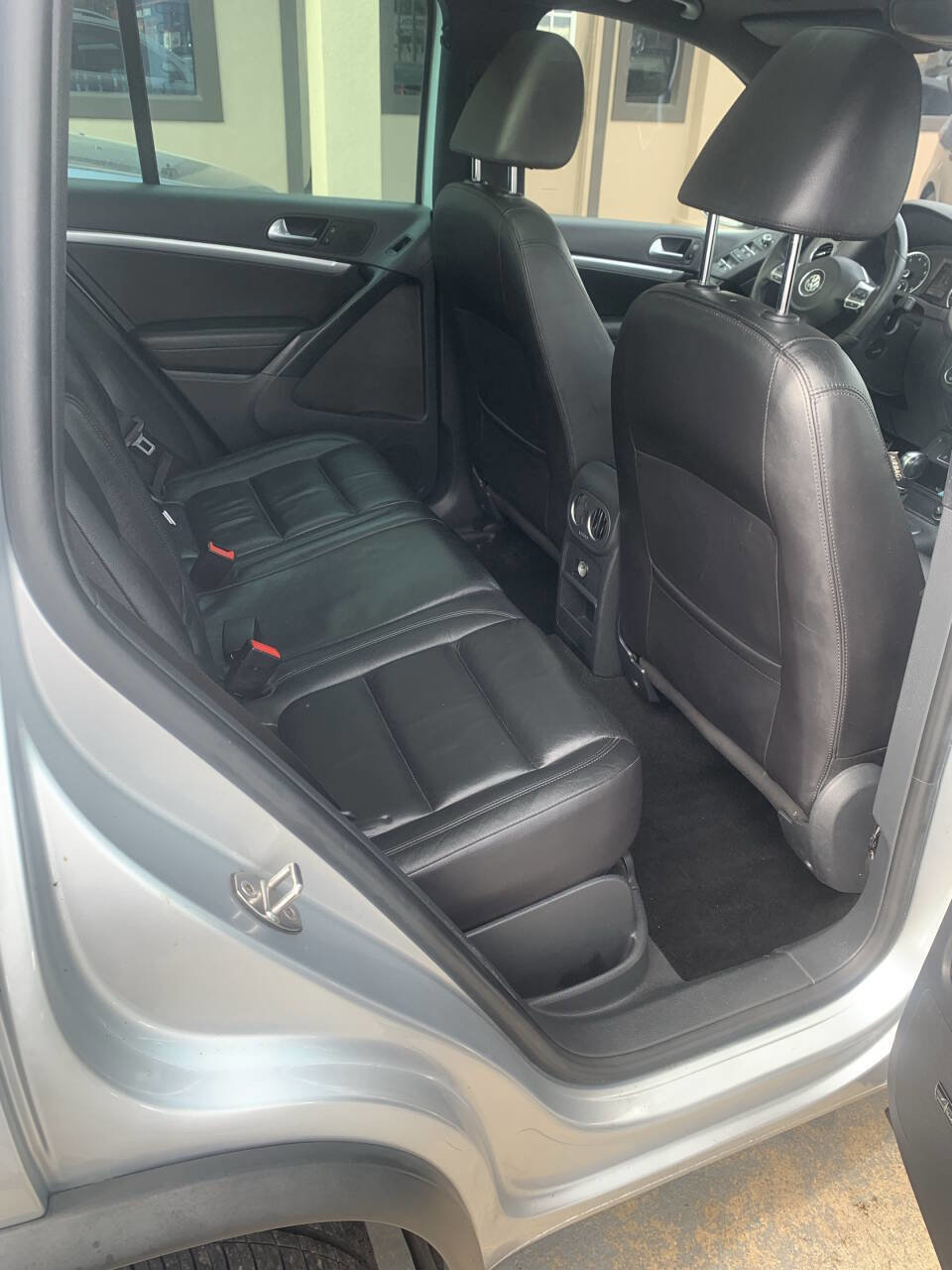 Used 2014 Volkswagen Tiguan R-Line image 10