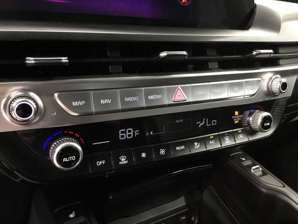 Used 2025 Kia Telluride S AWD/4WD image 15