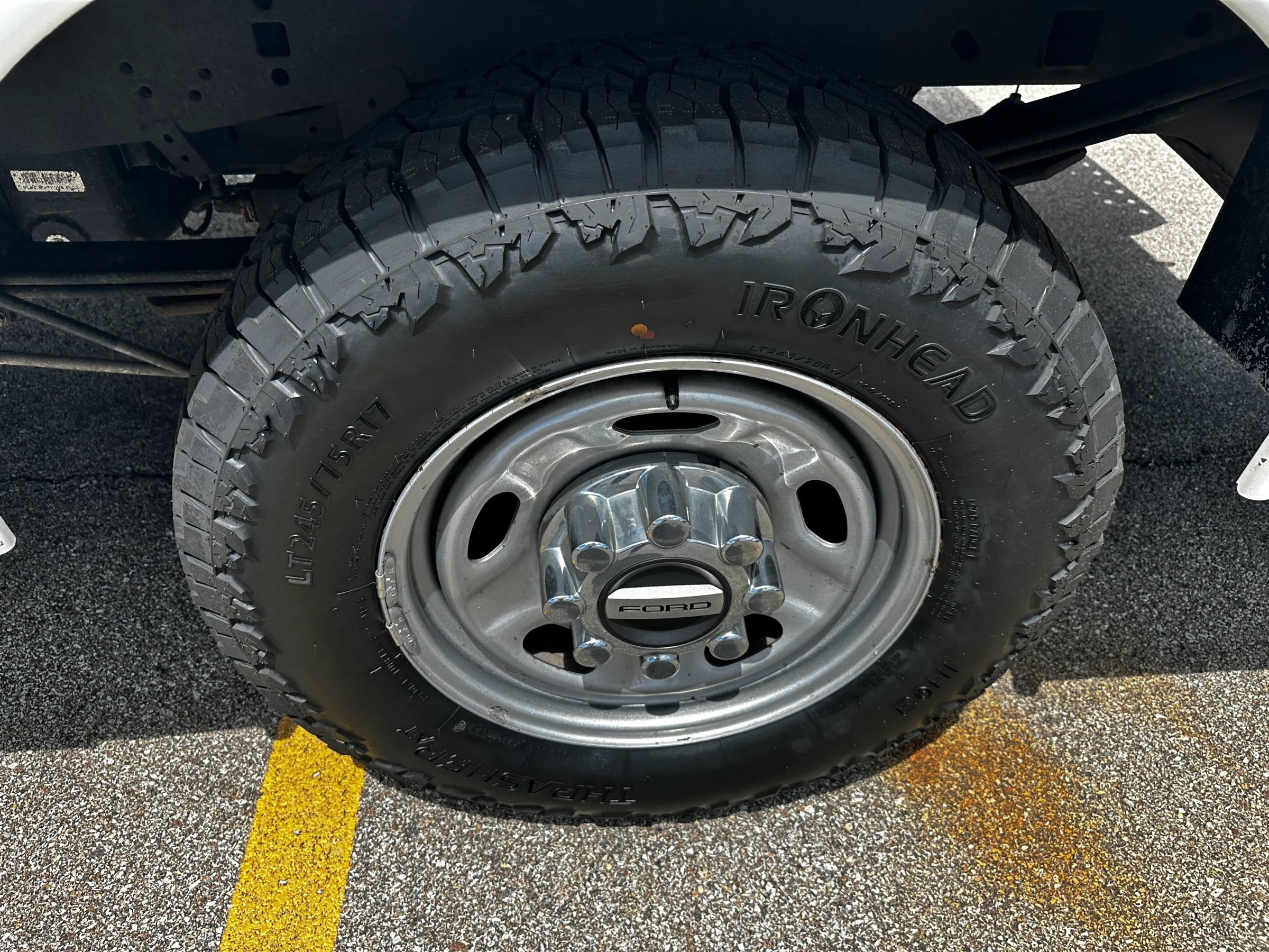 Used 2022 Ford F250 XL w/ Power Equipment Group image 6