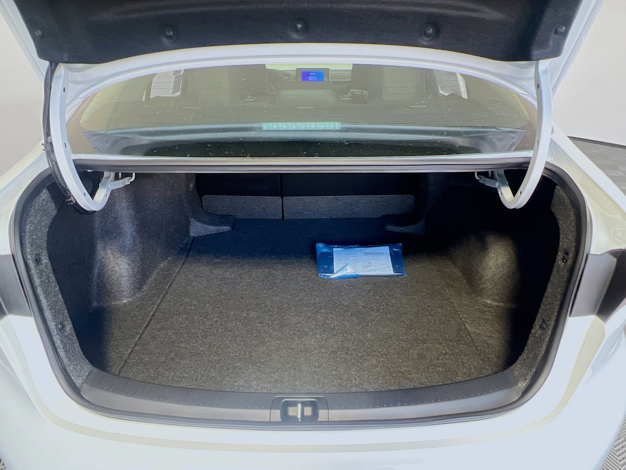 New 2025 Toyota Corolla LE image 33