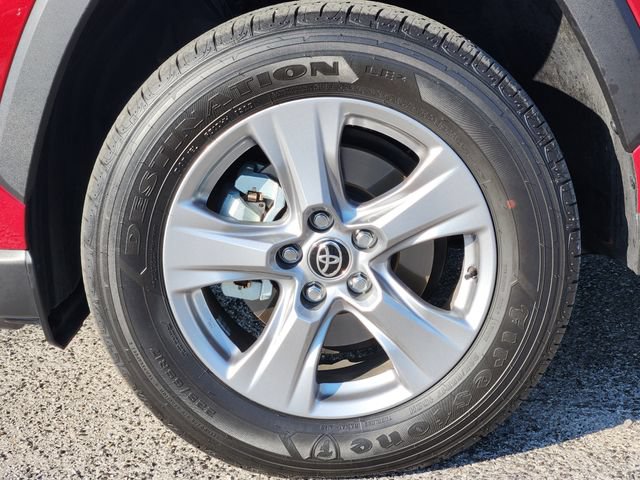 Certified 2025 Toyota RAV4 XLE w/ Convenience Package AWD/4WD image 8