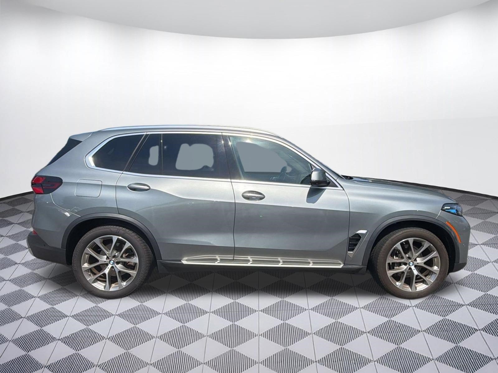 Used 2025 BMW X5 xDrive40i AWD/4WD image 8