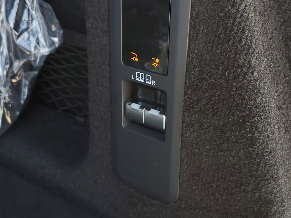 New 2026 Land Rover Range Rover Sport Dynamic SE image 32