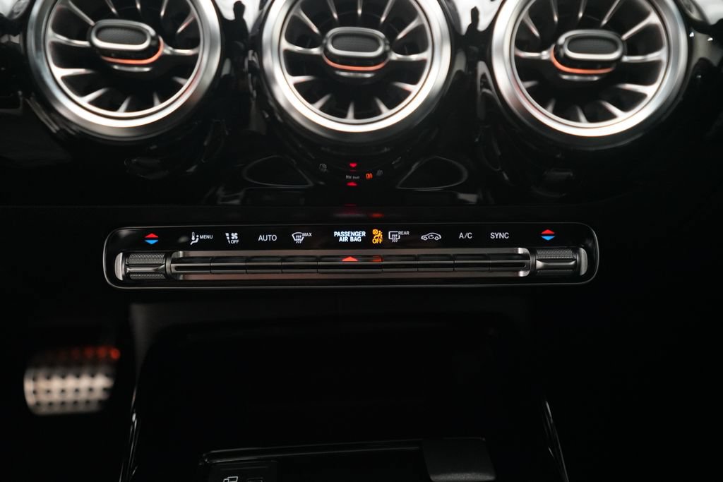 Used 2022 Mercedes-Benz CLA 35 AMG 4MATIC image 20