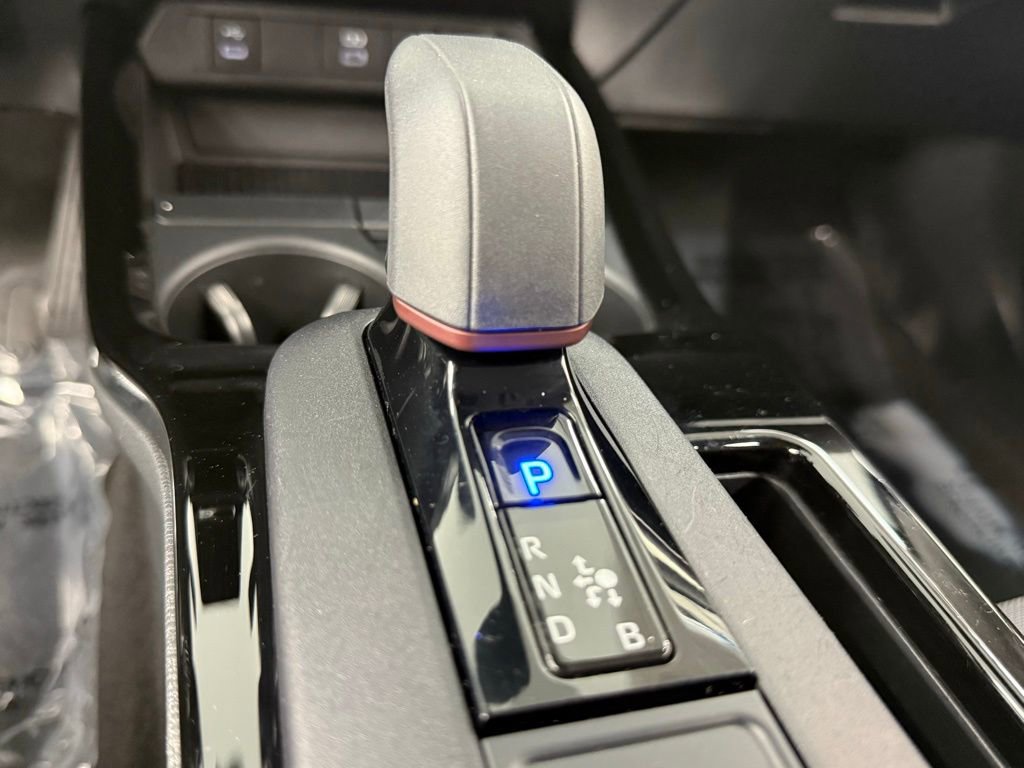 Used 2024 Toyota Prius Prime SE image 25