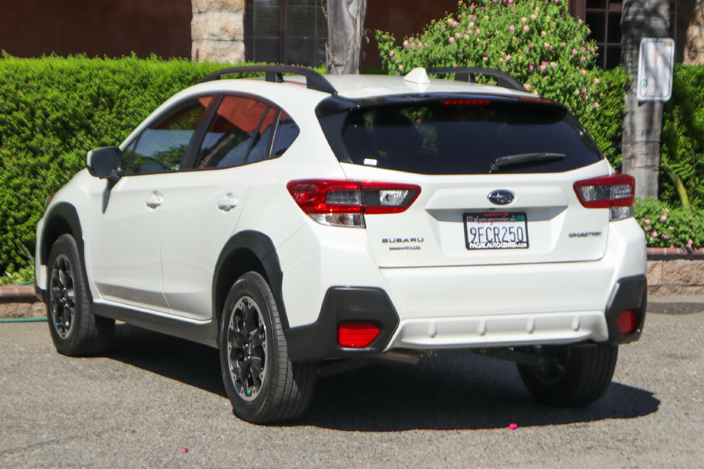 Used 2023 Subaru Crosstrek 2.0i Premium AWD/4WD image 6