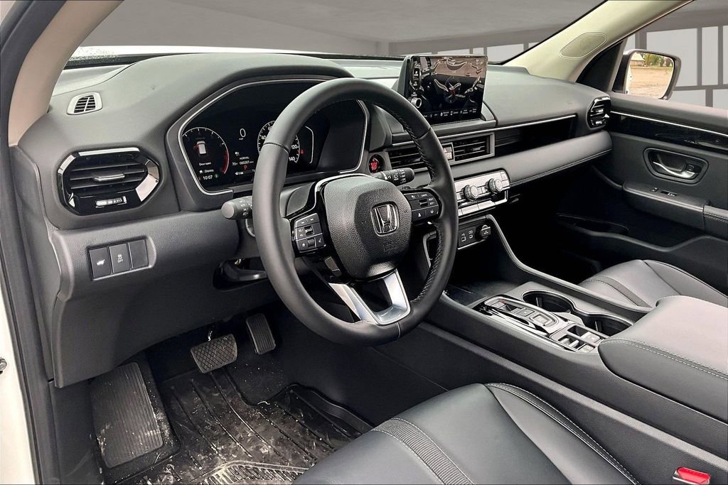 New 2025 Honda Pilot EX-L image 7