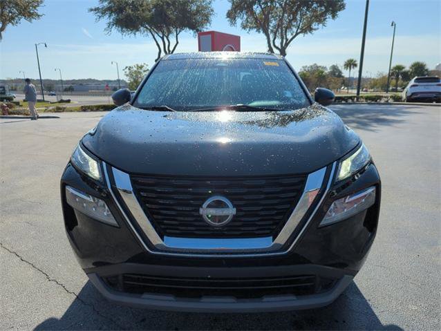 Certified 2022 Nissan Rogue SV image 11