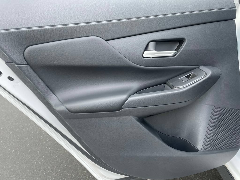 New 2026 Nissan Sentra SR w/ SR Premium Package FWD image 12