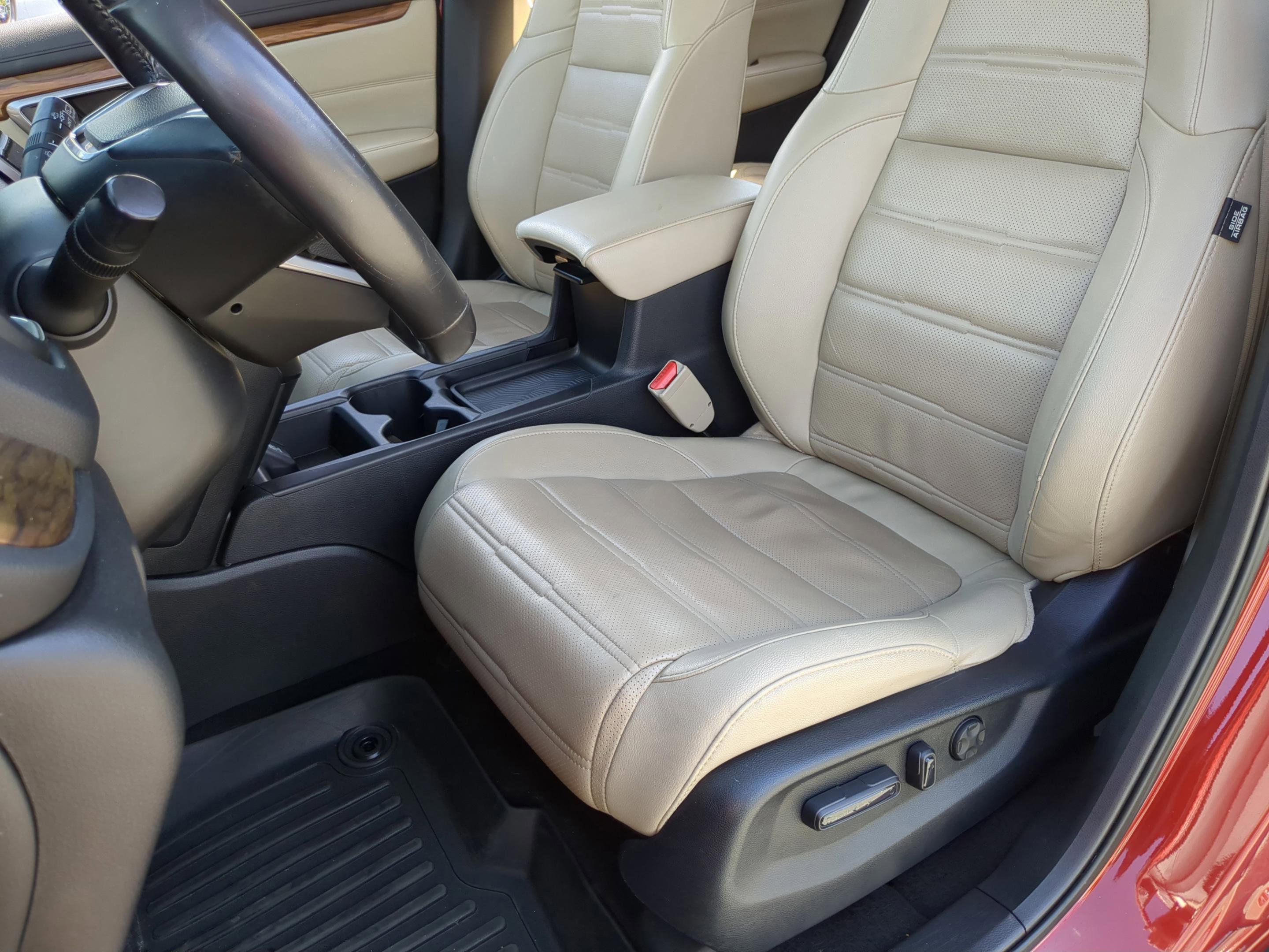 Used 2019 Honda CR-V Touring image 17