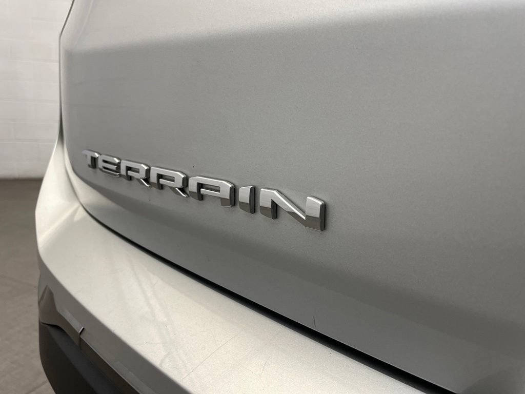 Used 2022 GMC Terrain AT4 w/ LPO, Cargo Package AWD/4WD image 11