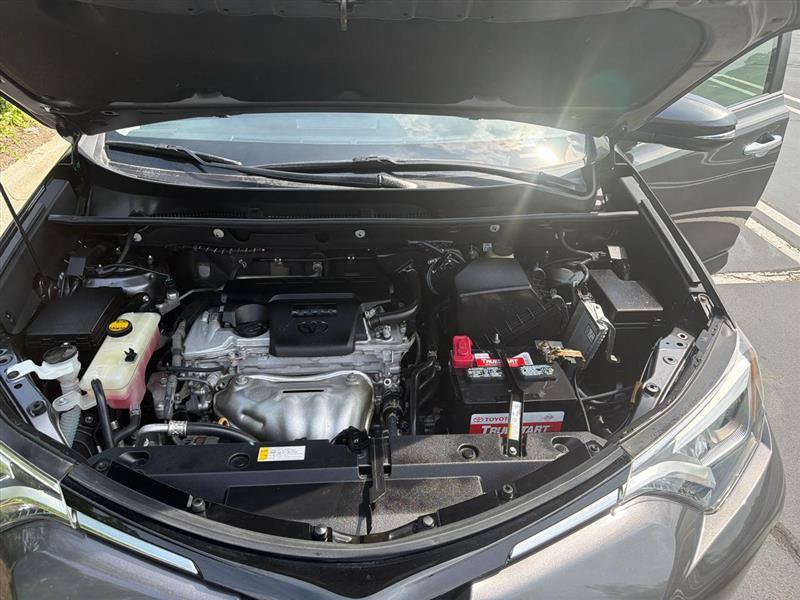 Used 2016 Toyota RAV4 Limited FWD image 18