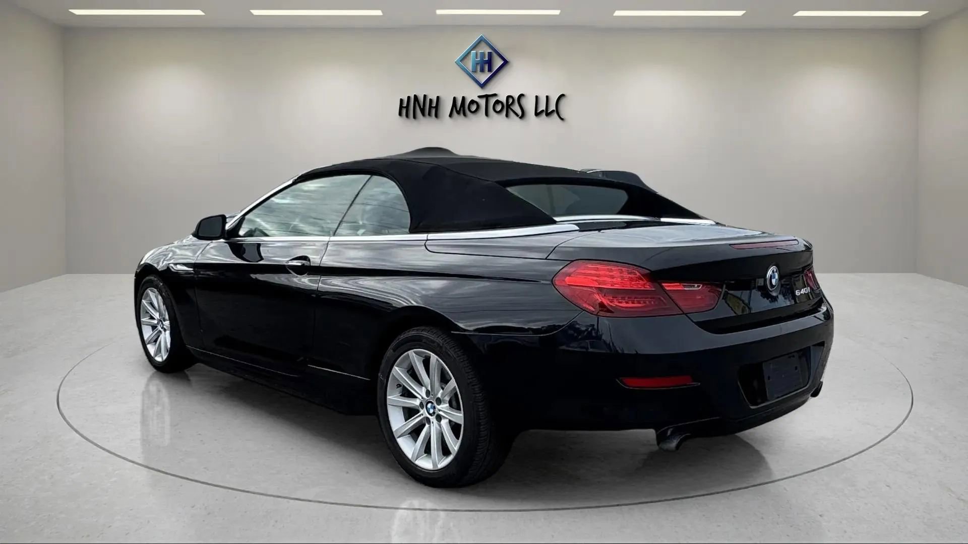 Used 2015 BMW 640i Convertible w/ Executive Package image 3