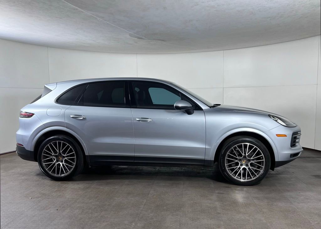 Certified 2023 Porsche Cayenne AWD/4WD image 8