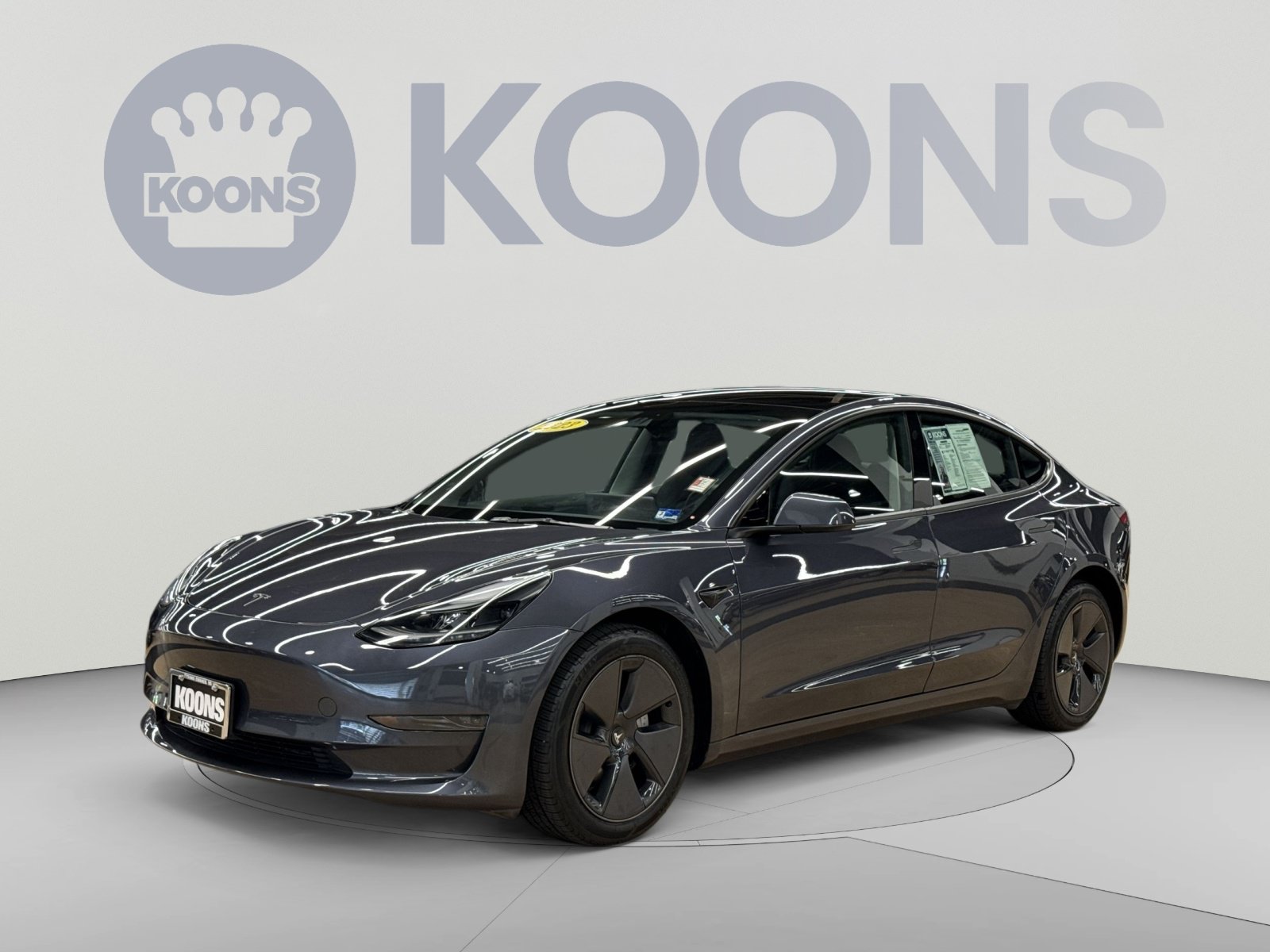 Used 2023 Tesla Model 3 Standard Range RWD image 1
