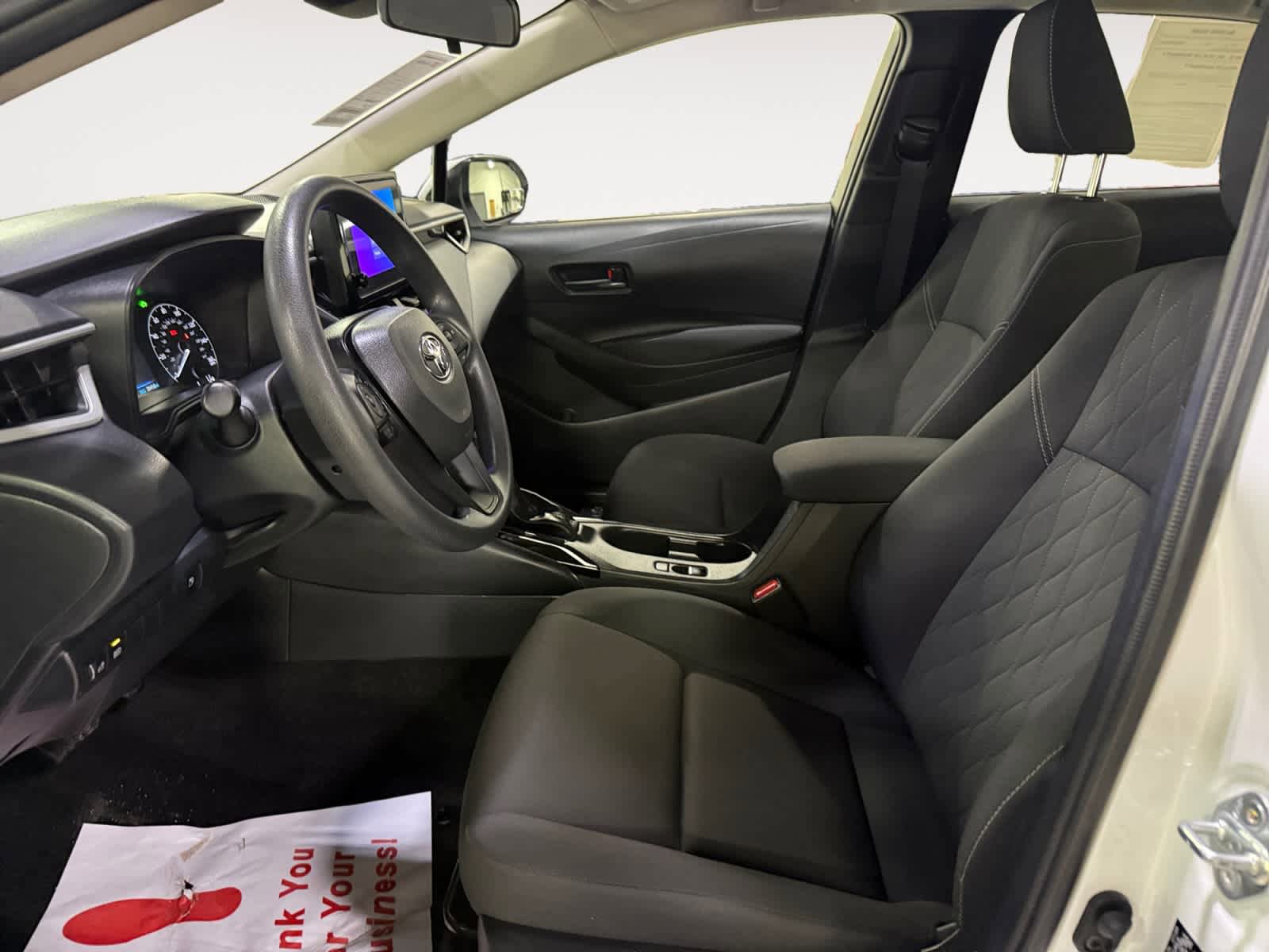 Used 2024 Toyota Corolla LE FWD image 15