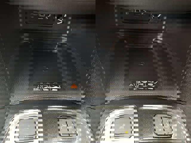 Certified 2024 Chevrolet Equinox Premier image 26