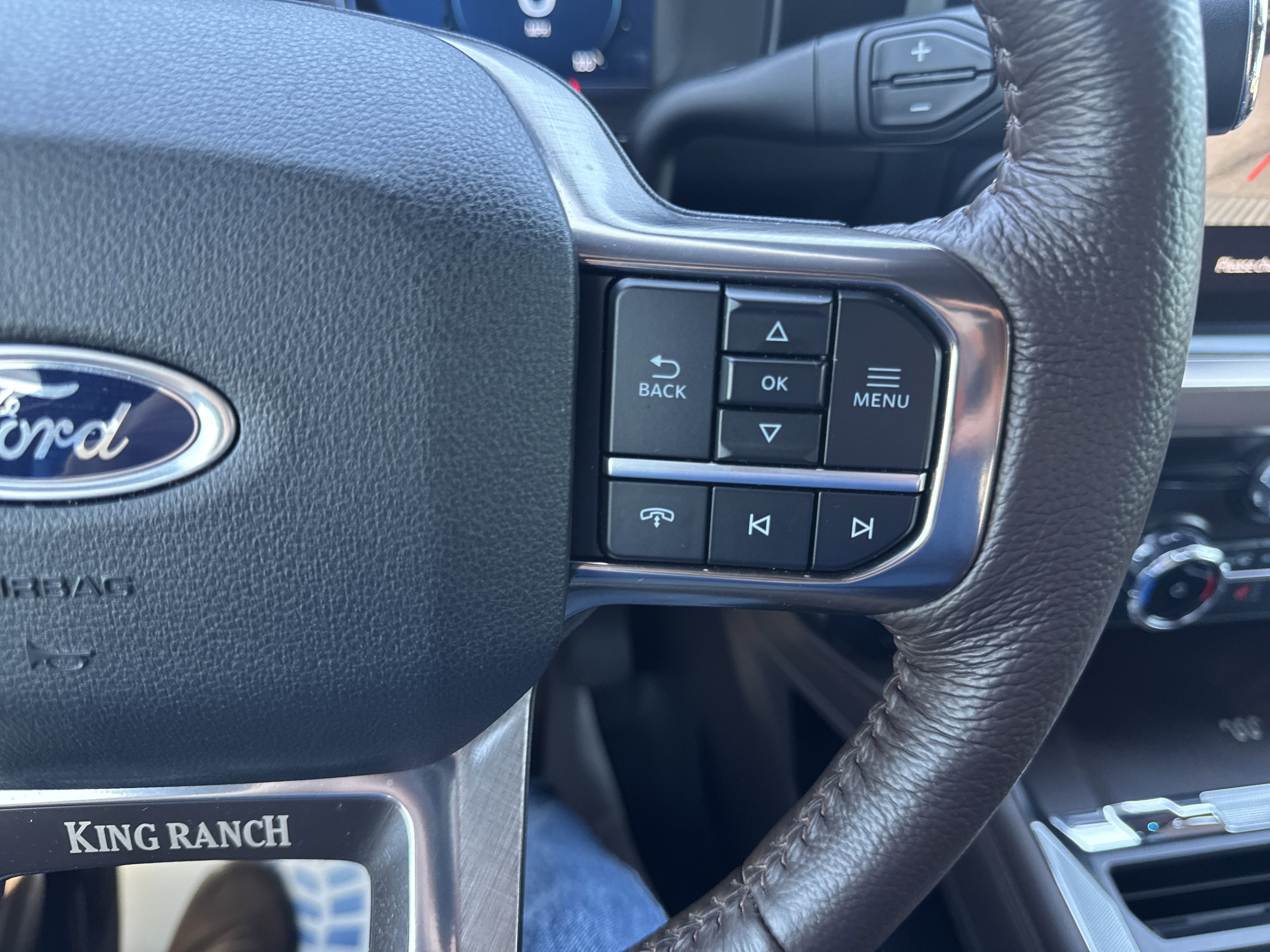 New 2025 Ford F250 King Ranch w/ Tremor Off-Road Package image 39