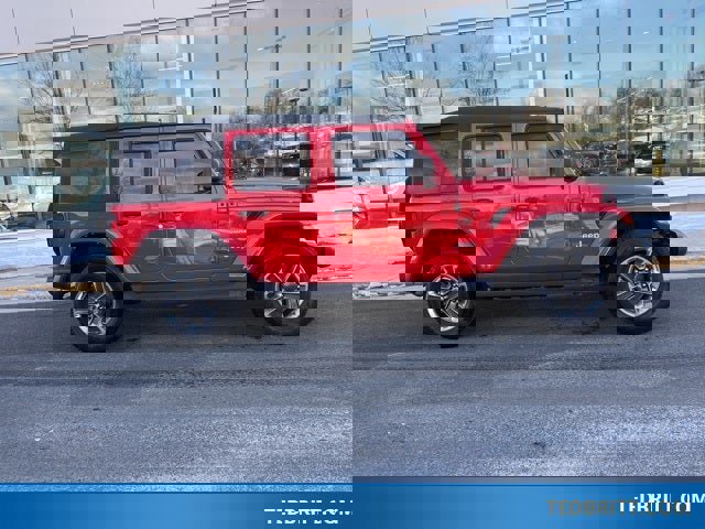 Used 2021 Jeep Wrangler Unlimited Sahara w/ Cold Weather Group image 9