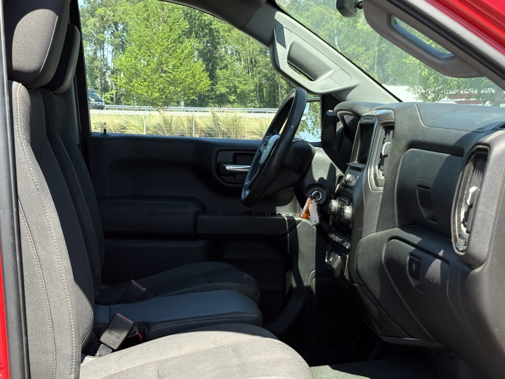 Used 2020 Chevrolet Silverado 1500 Custom w/ Custom Value Package RWD image 5