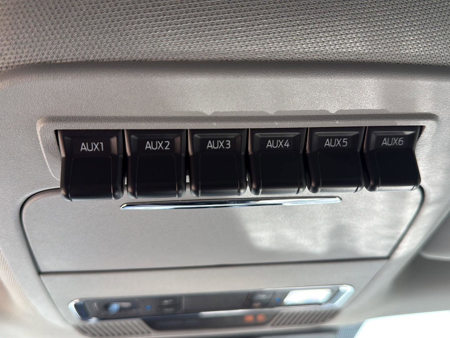 New 2026 Ford F250 Lariat w/ Chrome Package image 31