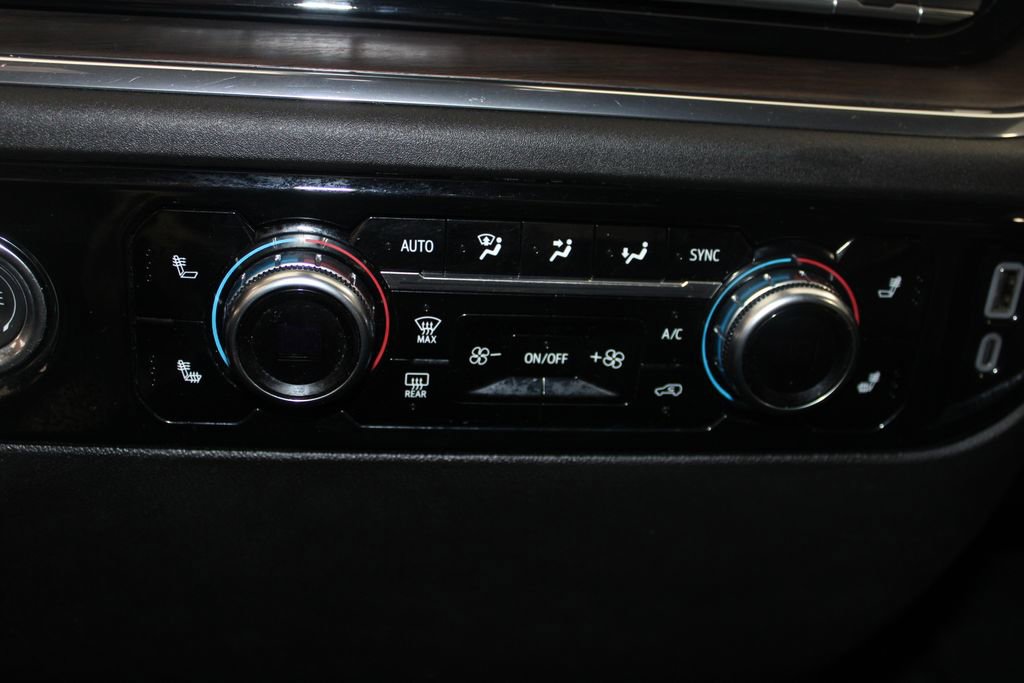 Used 2024 GMC Sierra 1500 SLT image 45