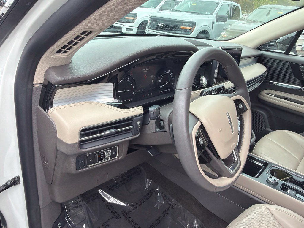 Certified 2022 Lincoln Corsair AWD w/ Equipment Group 101A image 22