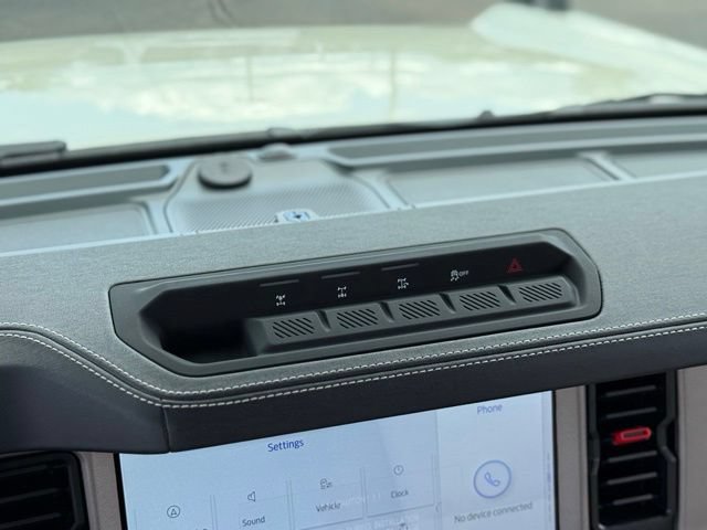 New 2026 Ford Bronco Outer Banks w/ Sasquatch Package AWD/4WD image 24