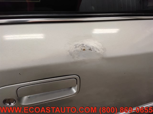 Used 2000 Toyota Avalon XLS FWD image 16