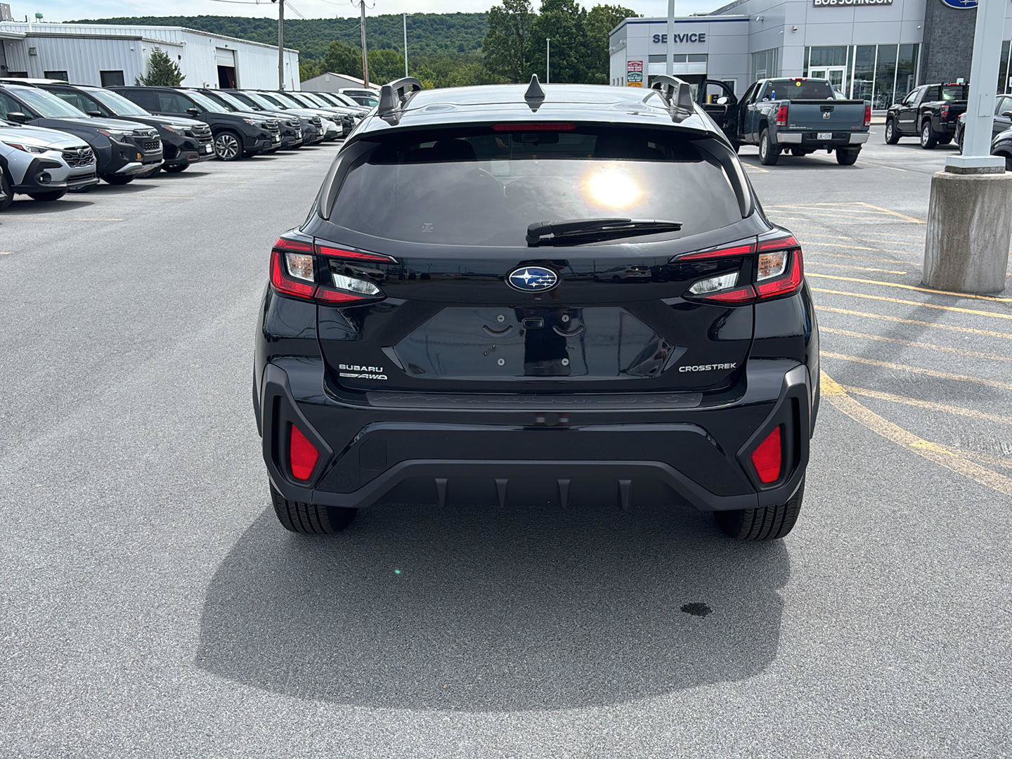 Used 2024 Subaru Crosstrek 2.0i Premium AWD/4WD image 4