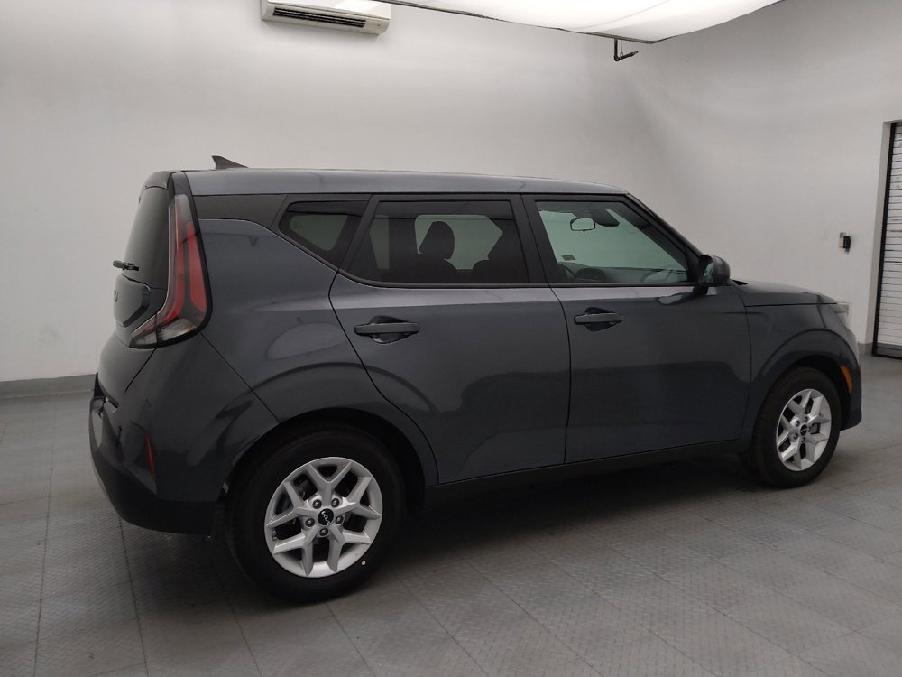 Used 2025 Kia Soul LX w/ LX Technology Package image 10