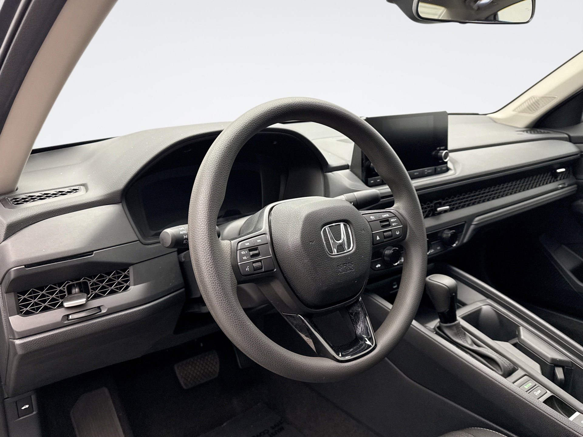 Used 2025 Honda Accord SE image 10
