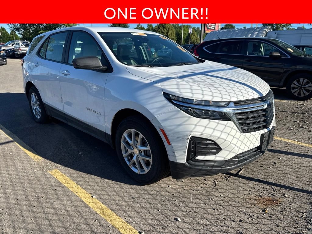Used 2024 Chevrolet Equinox LS w/ Driver Confidence II Package FWD image 3