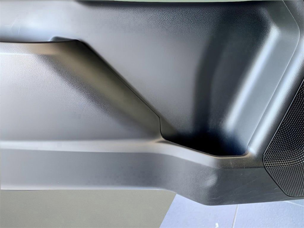 Used 2023 GMC Canyon AT4 w/ Canyon Safety Plus Package image 15