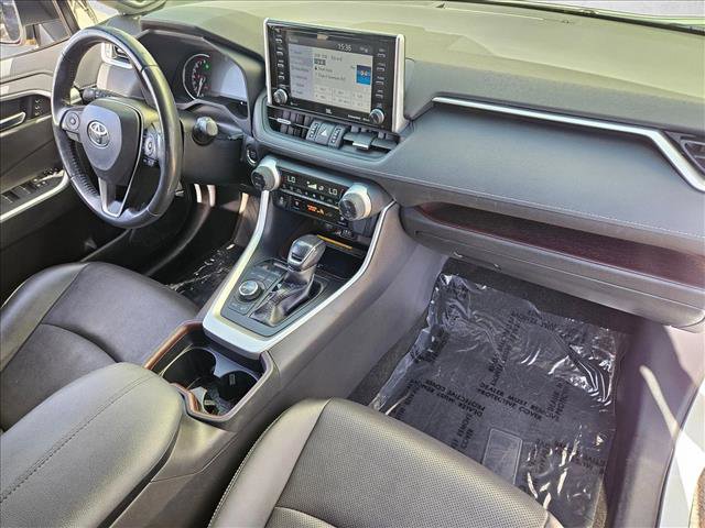 Used 2019 Toyota RAV4 Limited w/ Advanced Technology Package AWD/4WD image 25