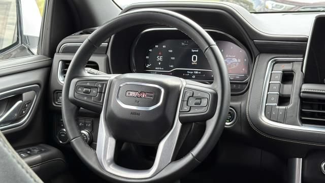 Certified 2024 GMC Yukon SLT w/ Max Trailering Package AWD/4WD image 28