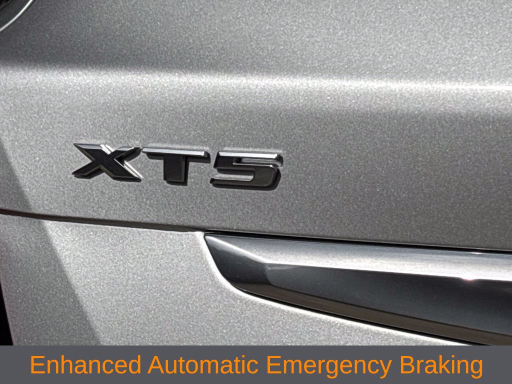 Used 2020 Cadillac XT5 Premium Luxury FWD image 32