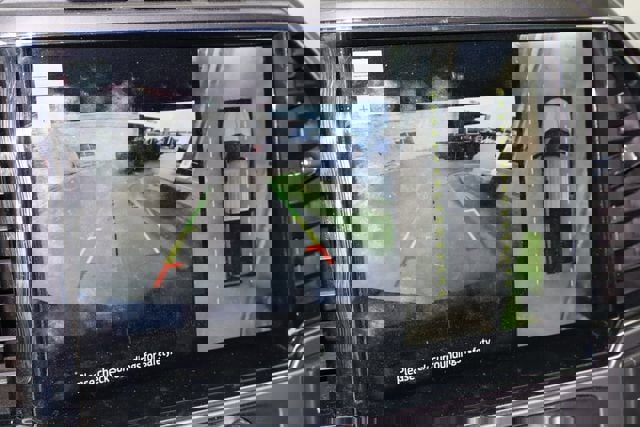 Used 2022 Ford F350 Limited AWD/4WD image 8