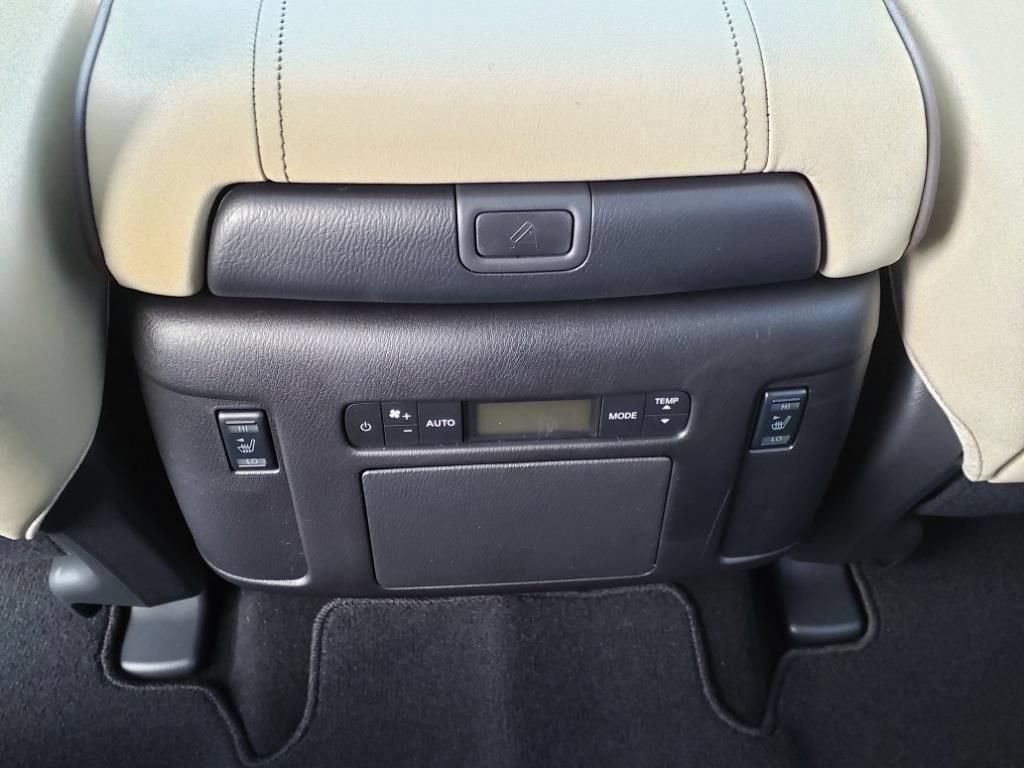 Certified 2024 Nissan Armada Platinum w/ Captain's Chairs Package RWD image 11