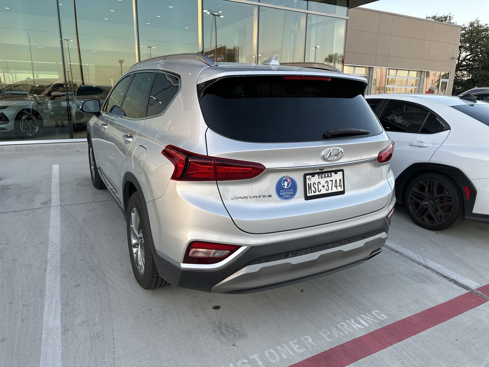 Used 2019 Hyundai Santa Fe Limited FWD image 10