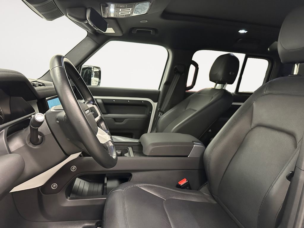 Used 2023 Land Rover Defender 110 S image 9