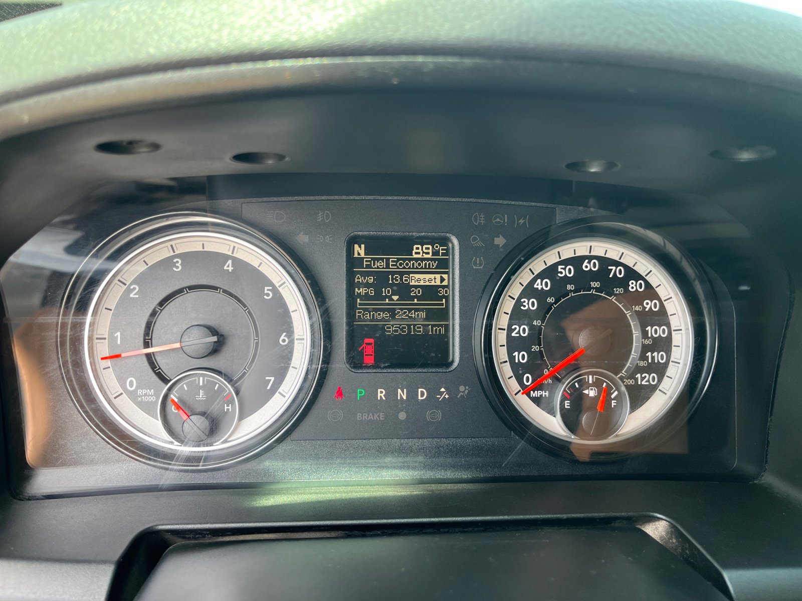 Used 2019 RAM 1500 Classic SLT image 14
